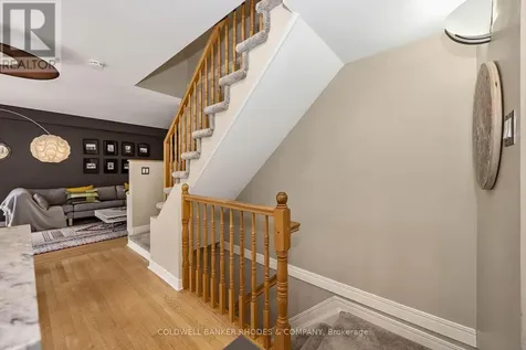 372 Lisgar Street Ottawa ON K2P 2J3