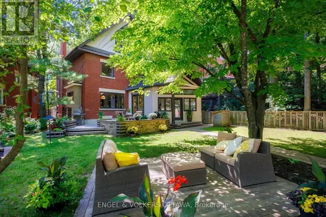 516 Queen Elizabeth Drive Ottawa ON K1S 3N4
