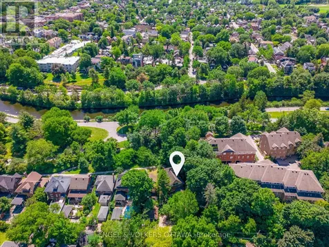 516 Queen Elizabeth Drive Ottawa ON K1S 3N4