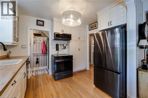 230 Sydney Street Kitchener ON N2G 3V7