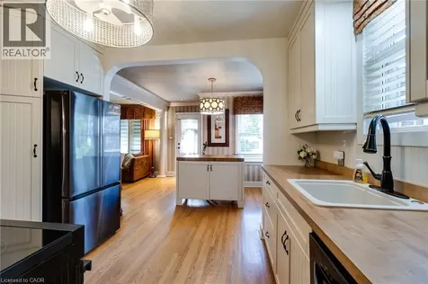 230 Sydney Street Kitchener ON N2G 3V7