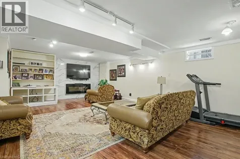 6 Theodore Drive Hamilton ON L9A 5J8