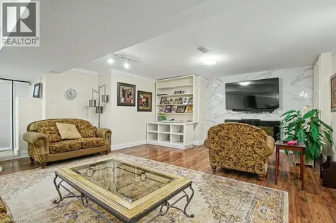 6 Theodore Drive Hamilton ON L9A 5J8