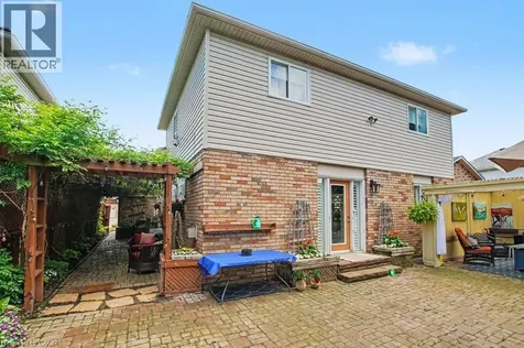 6 Theodore Drive Hamilton ON L9A 5J8