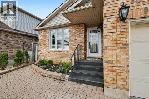 6 Theodore Drive Hamilton ON L9A 5J8