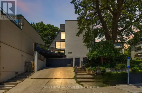 2366 Queen Street East Toronto (the Beaches) ON M4E 1H4