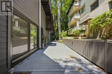 2366 Queen Street East Toronto (the Beaches) ON M4E 1H4