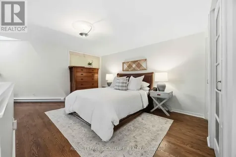 2366 Queen Street East Toronto (the Beaches) ON M4E 1H4