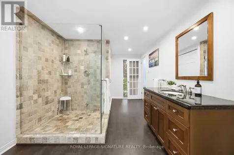 2366 Queen Street East Toronto (the Beaches) ON M4E 1H4