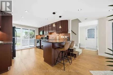 2366 Queen Street East Toronto (the Beaches) ON M4E 1H4