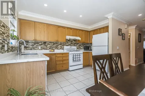 164 Jenkinson Way Toronto (dorset Park) ON M1P 5H4