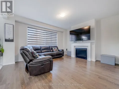 26 Lillian Way Haldimand ON N3W 2G9