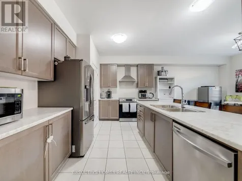 26 Lillian Way Haldimand ON N3W 2G9