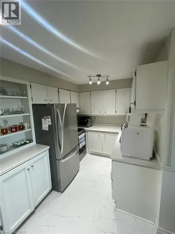 225 Harvard Place Waterloo ON N2J 4H4