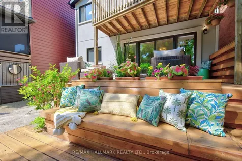 75 Hillside Drive Toronto (broadview North) ON M4K 2M5