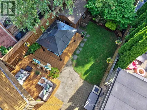 75 Hillside Drive Toronto (broadview North) ON M4K 2M5