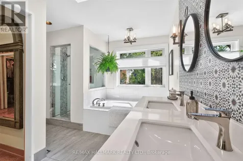 75 Hillside Drive Toronto (broadview North) ON M4K 2M5