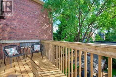 75 Hillside Drive Toronto (broadview North) ON M4K 2M5
