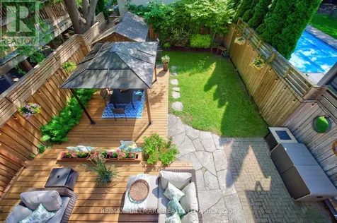 75 Hillside Drive Toronto (broadview North) ON M4K 2M5