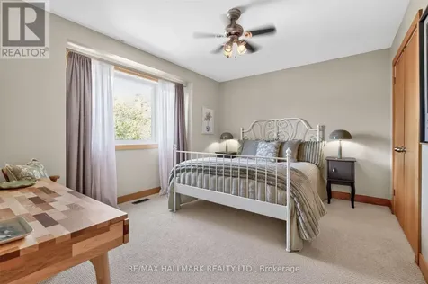 75 Hillside Drive Toronto (broadview North) ON M4K 2M5