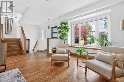 75 Hillside Drive Toronto (broadview North) ON M4K 2M5