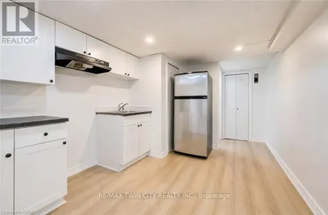 543 Glen Forrest Boulevard Waterloo ON N2L 4J3