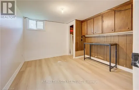 543 Glen Forrest Boulevard Waterloo ON N2L 4J3