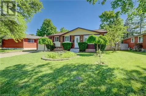 543 Glen Forrest Boulevard Waterloo ON N2L 4J3