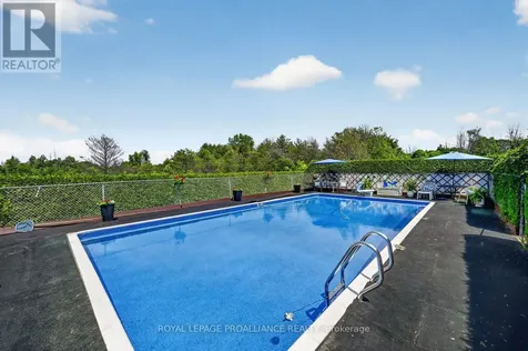 733 Stewart Boulevard Brockville ON K6V 5T4