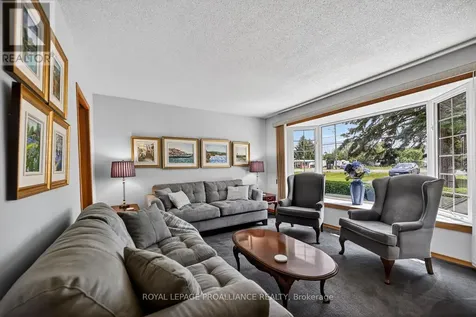 733 Stewart Boulevard Brockville ON K6V 5T4