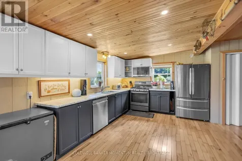 11 Cove Lane Norfolk ON N0E 1M0