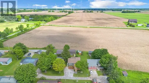 11 Cove Lane Norfolk ON N0E 1M0