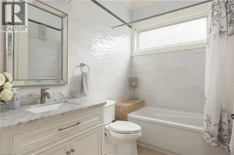 2073 Deramore Drive Oakville ON L6J 2P7