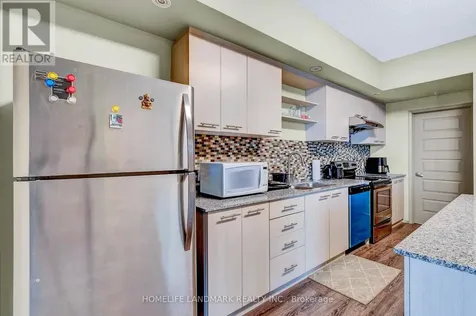 8 Hickory Street West Waterloo ON N2L 3H6