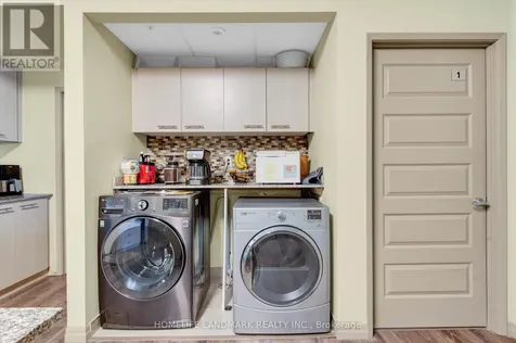 8 Hickory Street West Waterloo ON N2L 3H6