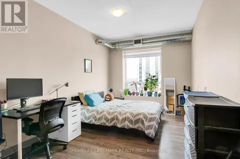 8 Hickory Street West Waterloo ON N2L 3H6
