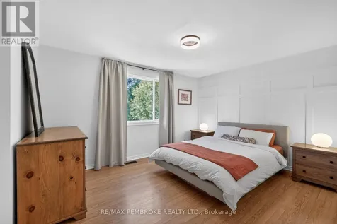 99 Noik Drive Pembroke ON K8A 7Z4