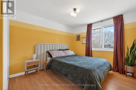 99 Noik Drive Pembroke ON K8A 7Z4
