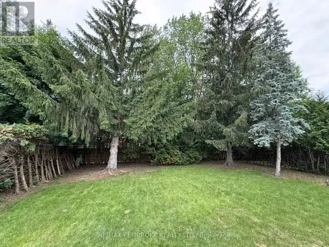 99 Noik Drive Pembroke ON K8A 7Z4