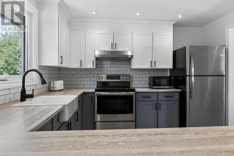 99 Noik Drive Pembroke ON K8A 7Z4