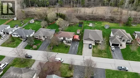 22 Lorraine Avenue Tillsonburg ON N4G 4V3