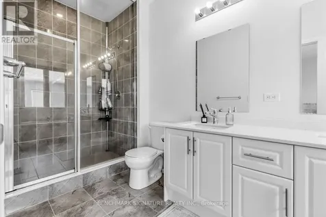 163 Tempel Street Richmond Hill ON L4E 1J2