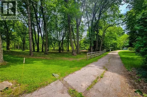 311 Golf Links Road Hamilton ON L9G 2N6
