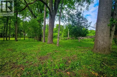 311 Golf Links Road Hamilton ON L9G 2N6