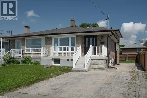 208 Giltspur Drive Toronto ON M3L 1N5