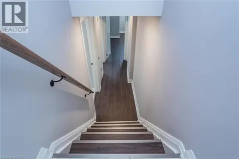208 Giltspur Drive Toronto ON M3L 1N5