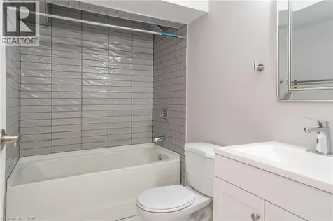 208 Giltspur Drive Toronto ON M3L 1N5