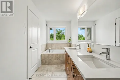 159 Wabikon Crescent South Ottawa ON K1X 0H8