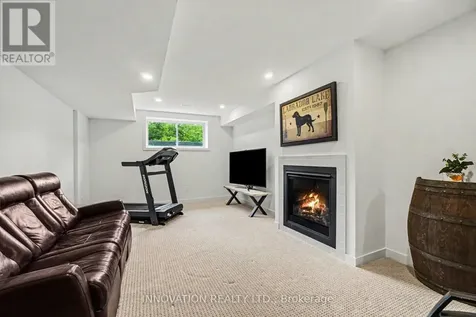 159 Wabikon Crescent South Ottawa ON K1X 0H8
