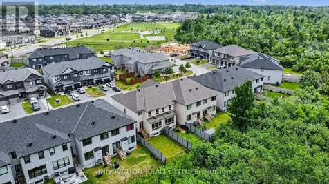 159 Wabikon Crescent South Ottawa ON K1X 0H8